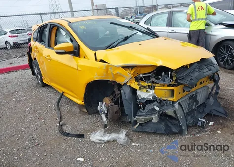 2013 Ford Focus St z USA, uszkodzony, nr VIN 1FADP3L94DL332204